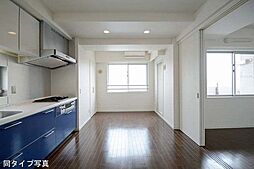 都営大江戸線 若松河田駅 徒歩4分の賃貸マンション 4階2LDKのリビング/ダイニング