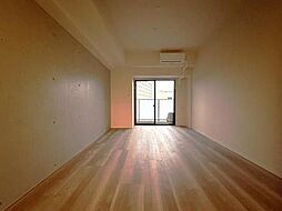 都営大江戸線 牛込柳町駅 徒歩5分の賃貸マンション 13階1Kのリビング/ダイニング