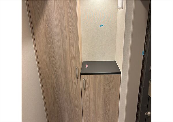 カウンター付き下駄箱