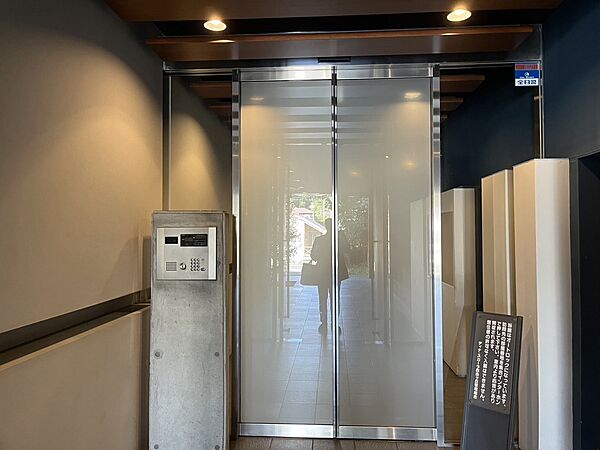 エントランスを拡大表示