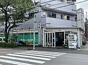 有限会社大東ストアー（422m）