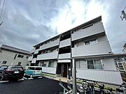 八潮駅より徒歩11分 築4年9ヶ月 3階建の賃貸物件