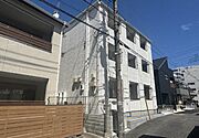 五反野駅より徒歩7分 2階 築2年の賃貸物件