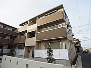 六町駅より徒歩9分 3階 築9年9ヶ月の賃貸物件