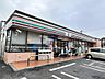 周辺：セブンイレブン 足立古千谷本町3丁目店（138m）