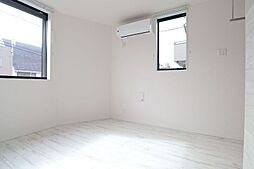 ユニヴェール西新井 202 2階1Kのリビング/ダイニング