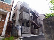 五反野駅より徒歩6分 築5年5ヶ月 3階建の賃貸物件