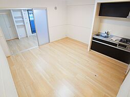 Qualista　〜クオリスタ〜 4階1LDKのリビング/ダイニング