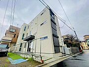 西新井駅より徒歩9分 築2年6ヶ月 3階建の賃貸物件