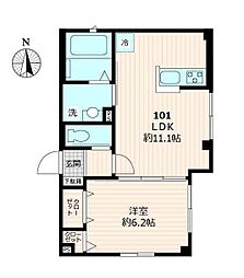 プラカーサ 1階