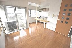 パティオアゼリー 4階1LDKのリビング/ダイニング