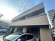 芦花公園駅より徒歩14分 築20年 3階建の賃貸物件