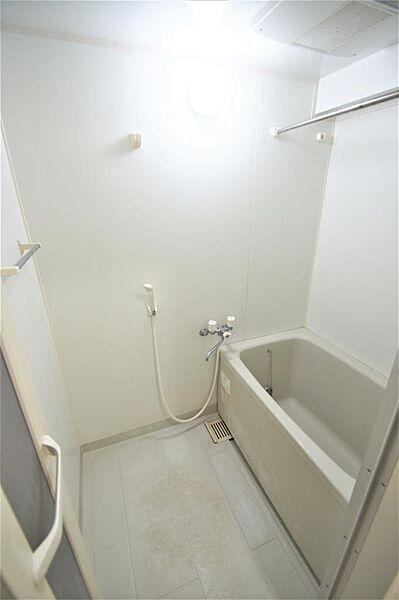 画像15:お風呂では浴室乾燥できます。