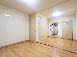 イーグルハイツ高松 1階1Kのリビング/ダイニング