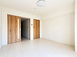 グラン・シェーヌ八幡 5階1Kのリビング/ダイニング