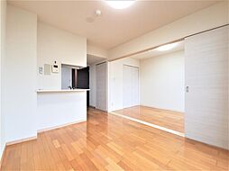 M CHATELET 3階1LDKのリビング/ダイニング