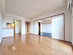 JR仙石線 小鶴新田駅 徒歩12分の賃貸マンション 6階2LDKのリビング/ダイニング