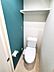 トイレ：トイレは温水洗浄機能付きです。