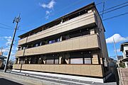 ひたち野うしく駅より徒歩14分 築7年11ヶ月 3階建の賃貸物件