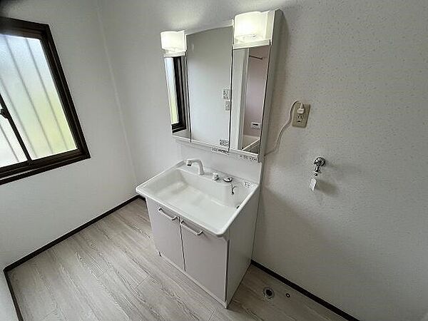 detached 茨城県石岡市南台１丁目
地図を見る