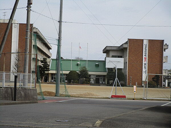 detached 茨城県石岡市南台１丁目
地図を見る