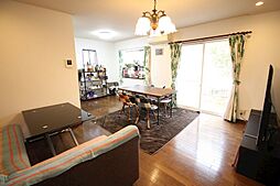 取手市桜が丘3丁目　中古戸建 4LDKのリビング/ダイニング