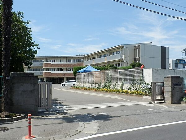 古河市立古河第六小学校（950m）