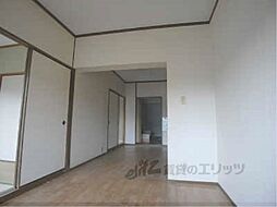 京都市営烏丸線 北大路駅 バス13分 柊野別れ下車 徒歩9分の賃貸マンション 1階3DKのリビング/ダイニング