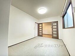 JR山陰本線 二条駅 バス22分 大宮大門町下車 徒歩3分の賃貸マンション 1階2DKのリビング/ダイニング