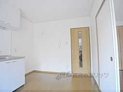 京都市営烏丸線 北大路駅 バス21分 西賀茂井ノ口町下車 徒歩11分の賃貸アパート 2階2DKのリビング/ダイニング