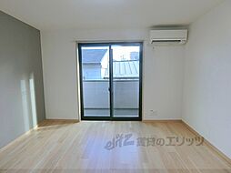 フラッティ千本下長者町 2階1Kのリビング/ダイニング