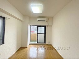 カーサ・デ・古都 4階1Kのリビング/ダイニング