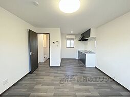 京都市営烏丸線 北大路駅 バス13分 柊野別れ下車 徒歩5分の賃貸アパート 1階ワンルームのリビング/ダイニング