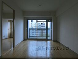 京都市営烏丸線 今出川駅 徒歩14分の賃貸マンション 8階3LDKのリビング/ダイニング