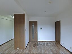 サントハイム御所東 402 4階1LDKのリビング/ダイニング