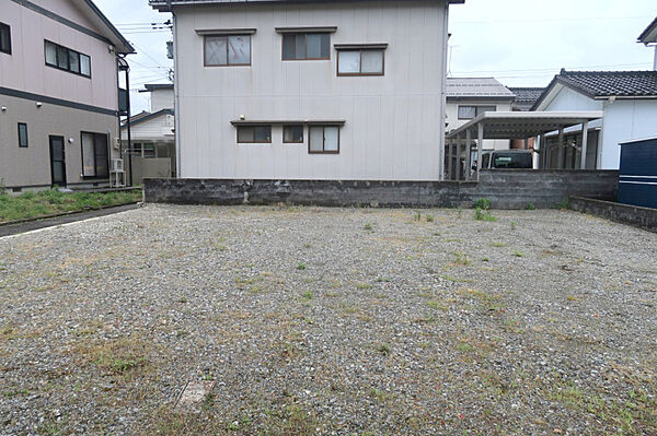 北側から見た土地全景4