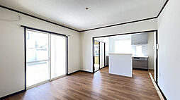 富山市公文名 中古戸建 3LDKのリビング/ダイニング