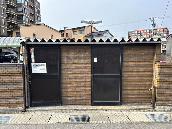 ゴミ置き場