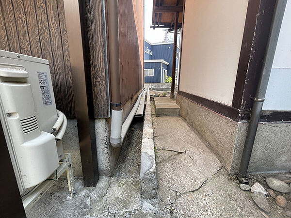 境界面　北西側（西側→東側）