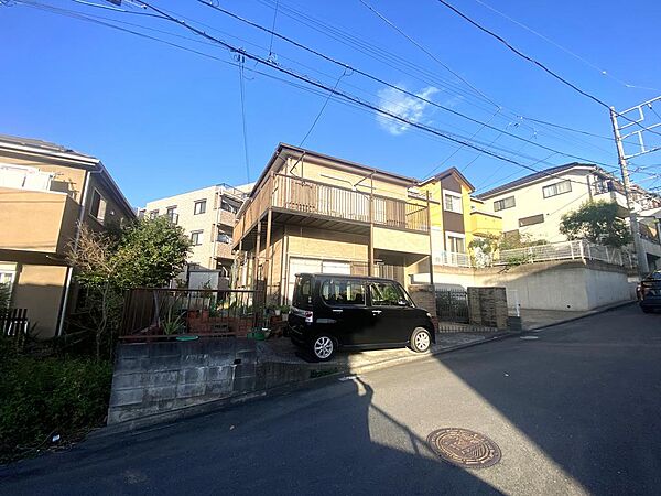 西側ひな壇のため開放感があります。