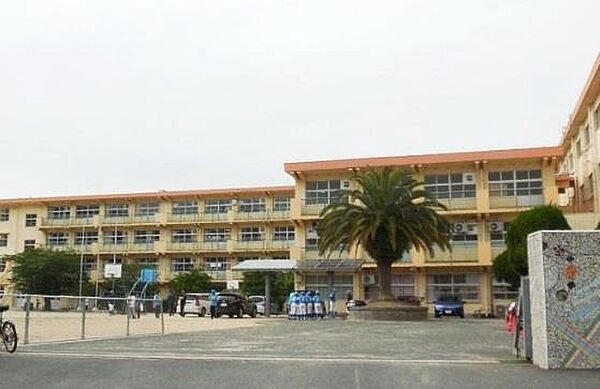 画像16:北九州市立西門司小学校(680m)