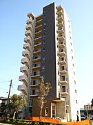 教育大前駅より徒歩4分 13階 築5年9ヶ月の賃貸物件