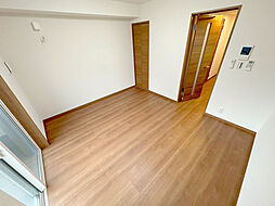 ベルシティ秋津 102号室 1階1Kのリビング/ダイニング