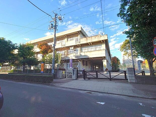 仙台市立東宮城野小学校 徒歩8分。 590m