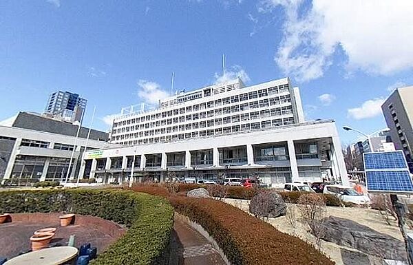 仙台市役所 徒歩12分。 920m