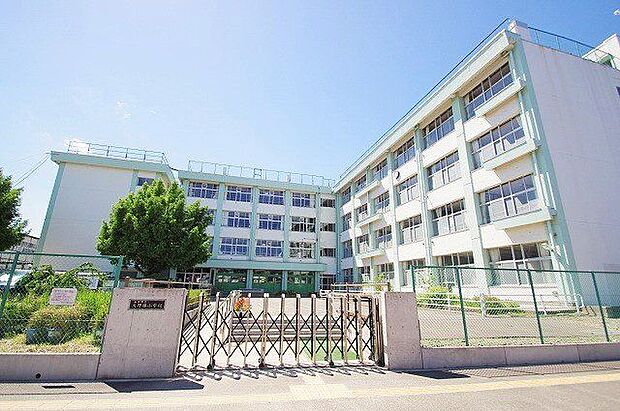 仙台市立大野田小学校 徒歩11分。 880m