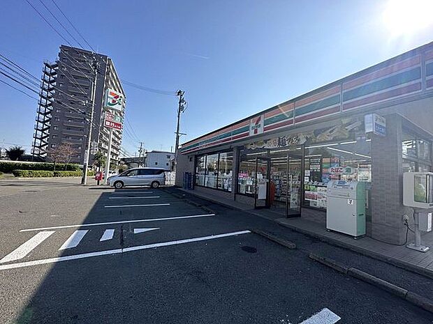 セブンイレブン仙台小田原八丁目店 徒歩9分。 660m