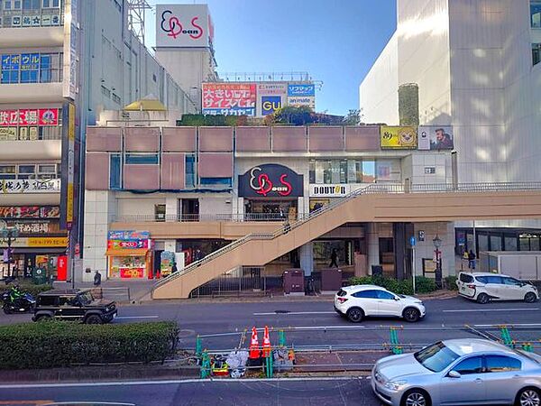EBeanS 徒歩20分。 1550m