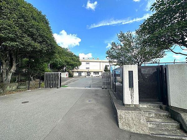 仙台市立五城中学校 徒歩2分。 110m