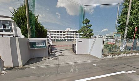 仙台市立第二中学校 徒歩17分。 1340m